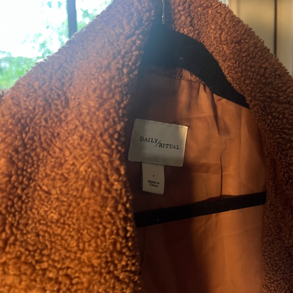 Pink fleece coat - Picture 4 of 5